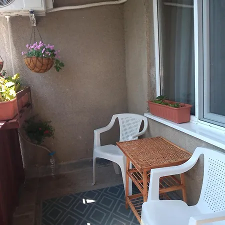 Apartamento мезонет мени - две спални и две бани